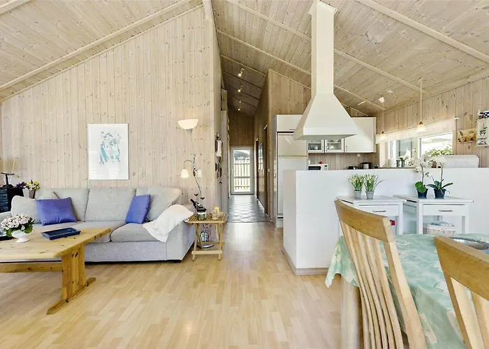 Bl791-blokhus-paa-bakken-3 * Blokhus